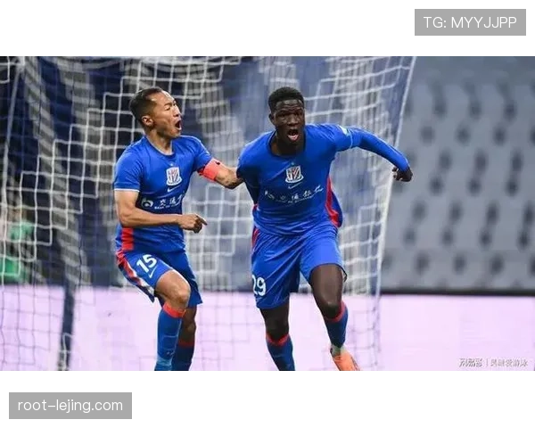 吴启鹏顶替吴曦首发稳健 申花年轻后腰拦截表现超出预期